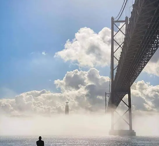 Sun River View Balcony Apartment *